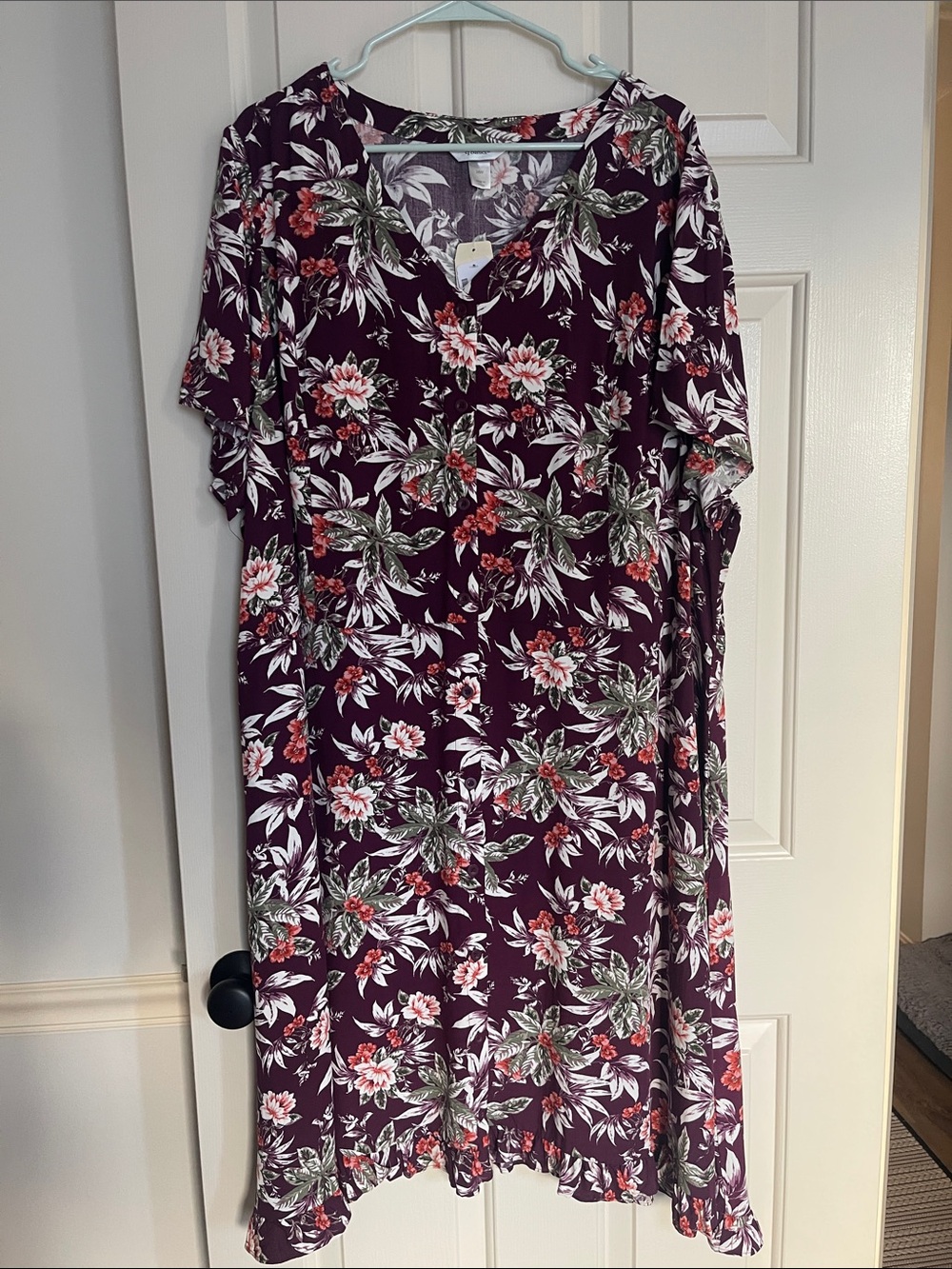 CJ banks Floral Print Dress on plum Short  Sleeve Button Down Ruffled Hem 24W